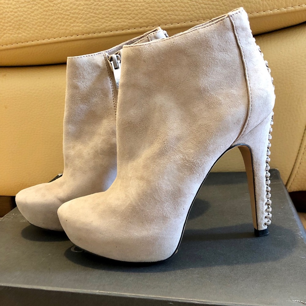 Vince Camuto metal chain lace-up ankle booties